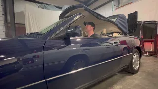 1995 Mercedes-Benz E320 Cabriolet Midnight Blue soft-top operation video 3/10/23