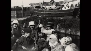 Een kinderfeest op 't eiland Marken (1899) Nederlandsche Biograaf en Mutoscope Maatschappij