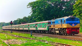 কক্সবাজারের দুই জনপ্রিয় ননস্টপ ট্রেন কক্সবাজার এক্সপ্রেস এবং পর্যটক এক্সপ্রেস