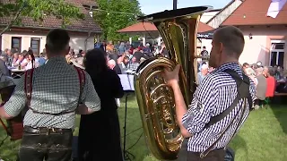 Wenn die Sonne erwacht in den Bergen-Erster Auftritt der neuen Rucksäcke -Schlimpfhof-20.05.2023