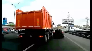 EPIC TRUCK STUPID DRIVING Fails Compilation 2017