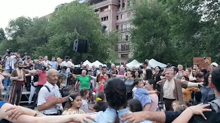 Armenia festival dance