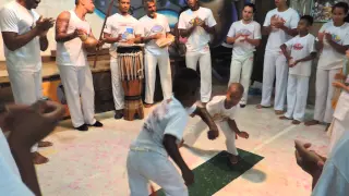 ABADÁ CAPOEIRA RODA INFANTIL