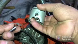 Cómo colocar cilindro y piston de una motosierra/#huskvarna #stihl