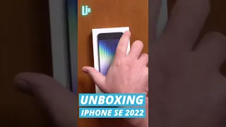 unboxing iPhone se