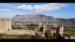 Traseu scurt și ușor la Cetatea Trascăului - video dronă 4k - instatravel.ro