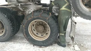 Throwing tire chains