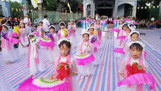 giáo xứ La Phù đồng tiến dâng hoa tại giáo họ  Định Quán CN ngày 26/5/2024.