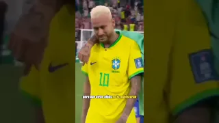 Por qué Neymar usa las calcetas hasta las rodillas