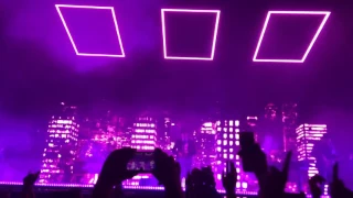 The 1975 // UGH live, the O2 arena, London, 16.12.2016