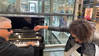 Dublin Girl Rocks Out During Piano Livestream