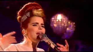 Paloma Faith sings live Picking up the pieces