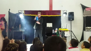 Show de mágicas infantil - Mágico Micael