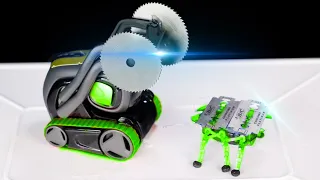 ROBOT ANKI VECTOR WITH A CIRCULAR SAW VS ROBOT COCKROACH WITH A RAZOR BLADE! Ai ROBOT REACTION😨