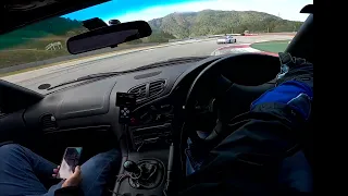 RX-7 vs 350Z on racetrack