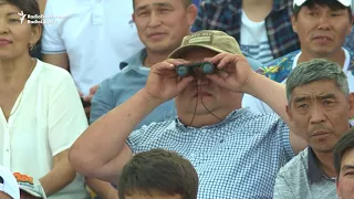 Kazakhs Defeat Kyrgyz For World's First Kokpar Championship