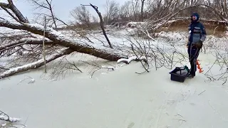 Залезли в ПОДВОДНЫЙ ЛЕС с подводной КАМЕРОЙ. Рыбалка в ЛЮТЕЙШЕМ КОРЯЖНИКЕ на ВОЛГЕ