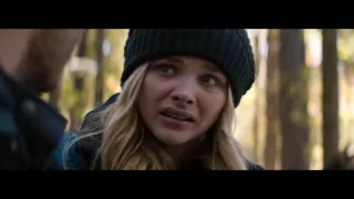 The 5th Wave Evan shows Cassie his trick
