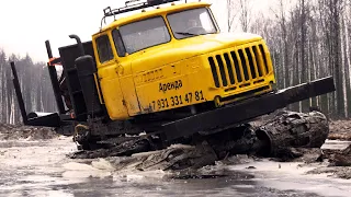 Снегоболотоход Урал-5920 на газопроводе. Snow and swamp vehicle Ural-5920 on the gas pipeline.