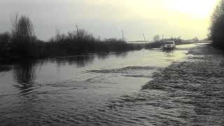 На Алтае талые воды затопили дорогу