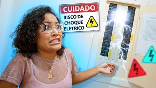 MINHA NAMORADA LEVOU UM CHOQUE - DEU MUITO RUIM! (VÍDEO DE 1 HORA)