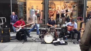 Amazing street band (Dublin) Sultans of swing