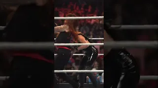 Lita Giving Becky Lynch A Twist Of Fate and Moonsault Raw 2/7/2022