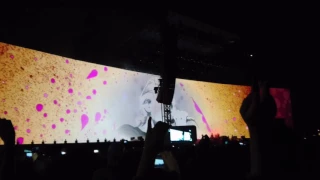 Roger Waters, "Set the controls for the heart of the sun" en Zócalo DF, México.