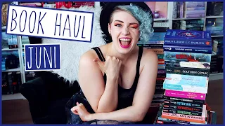 Queere Fantasy, günstige Bücher und MASSIG Romane | Book Haul Juni