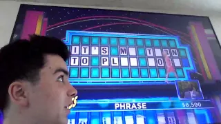 The Stupidest Contestant On Wheel Of Fortune EVER!