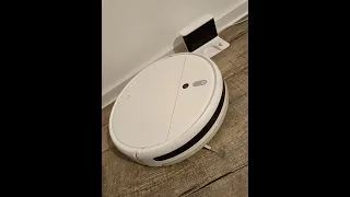 Xiaomi Mijia 1C Robot Vacuum Cleaner - PART 1 - Complete Fix for Sudden Shutdown Issue - Disassembly