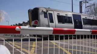 Enfield Lock Level Crossing on Sunday 9th April 2017