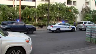 Police: 17-year-old suspect fired round during Waikiki robbery