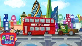 London Bridge is Falling Down | CoComelon Nursery Rhymes & Kids Songs