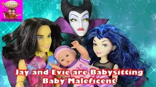 Jay and Evie are Babysitting Maleficent - Part 1 - Maleficent Magic Gone Wrong Descendants Disney