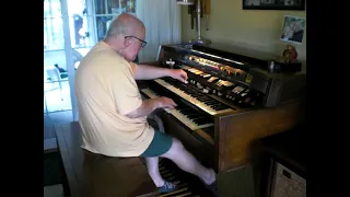 Mike Reed plays "Fly Me to the Moon" on his 1974 Hammond Grandee Organ