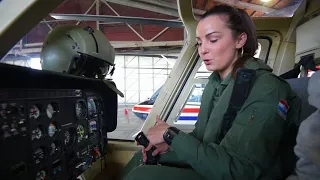 Anamaria Ćurković školuje se za pilota helikoptera Bell 206