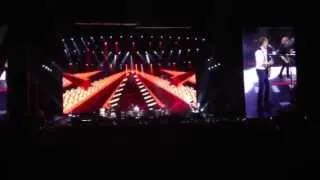 The moment when Paul McCartney flashes FREE PUSSY RIOT at Bonnaroo 2013!!