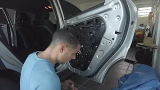 Como diagnosticar rotura mecanismo ventana trasera Hyundai Tucson 2016