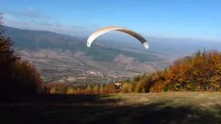 Tandem paraglider reverse launch