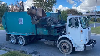 Garbage Trucks Around Bakersfield California