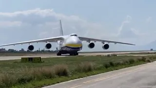 Palermo, atterra l'Antonov 124: maxicargo per un convertitore di energia solare diretto in Australia