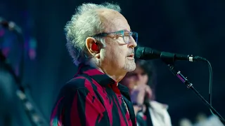 Foreigner - Waiting For A Girl Like You -Live  (HD) Melodic Rock -2019