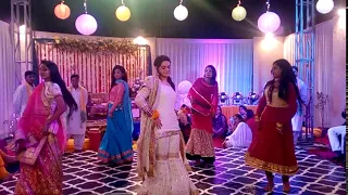 Laut Kay Chalay Anna Dance by Minal Khan 2