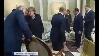 Минск 2.0 Лукашенко выдернул стул Путину! Minsk 2.0 Lukashenko didn't give a chair to Putin!