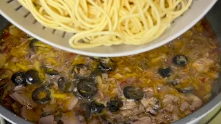 Quick and delicious: pasta with tuna, garlic and chili in 15 minutes