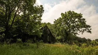 EXPLORING HAUNTED ABANDONED GHOST TOWN *CREEPY*