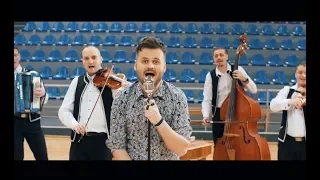 Mafia Corner & Ľudovka SK - Muzikanti Fidlikanti (Krčmárik Maličký, Na Orave Dobre, V Pondelok Doma)
