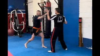 STREET FIGHT TRAINING - STOP CROSS PUNCH SIMPLE, EFFECTIVE AND FAST DEFENCE COUNTERS