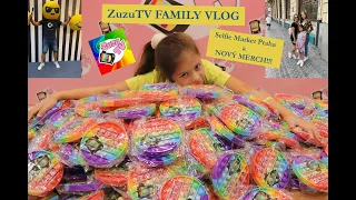 ZuzuTV FAMILY VLOG - Nový Pop-It MERCH 🥳 a Selfie Market Praha